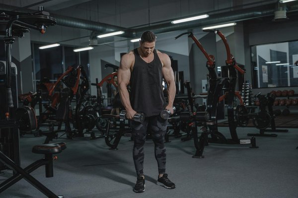 La natation synchronisée : entre sport et art